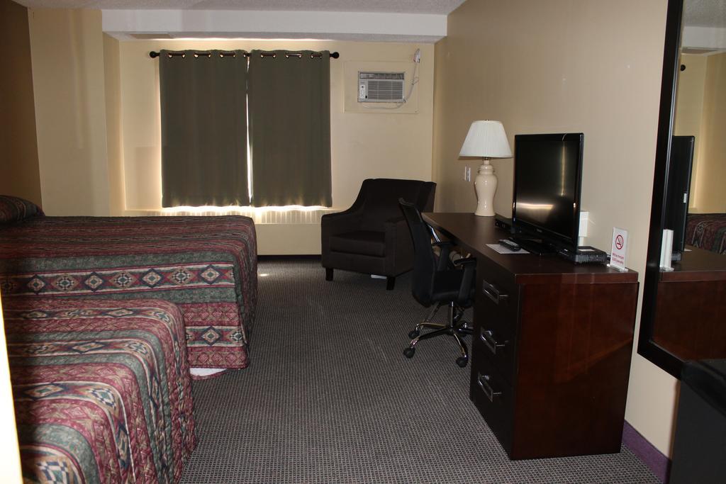 רוקי מאונטיין האוס Walking Eagle Inn & Lodge מראה חיצוני תמונה