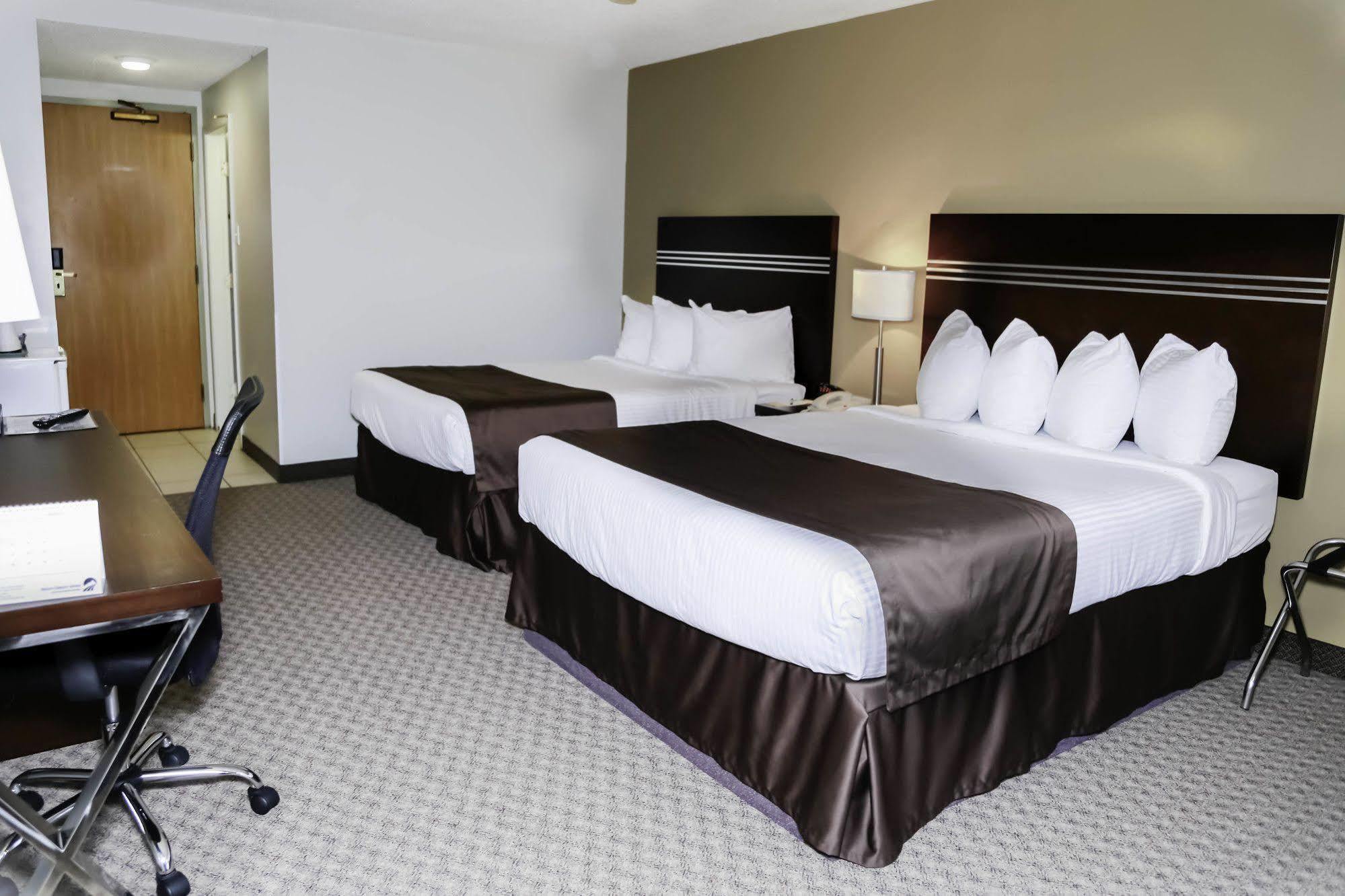 רוקי מאונטיין האוס Walking Eagle Inn & Lodge מראה חיצוני תמונה