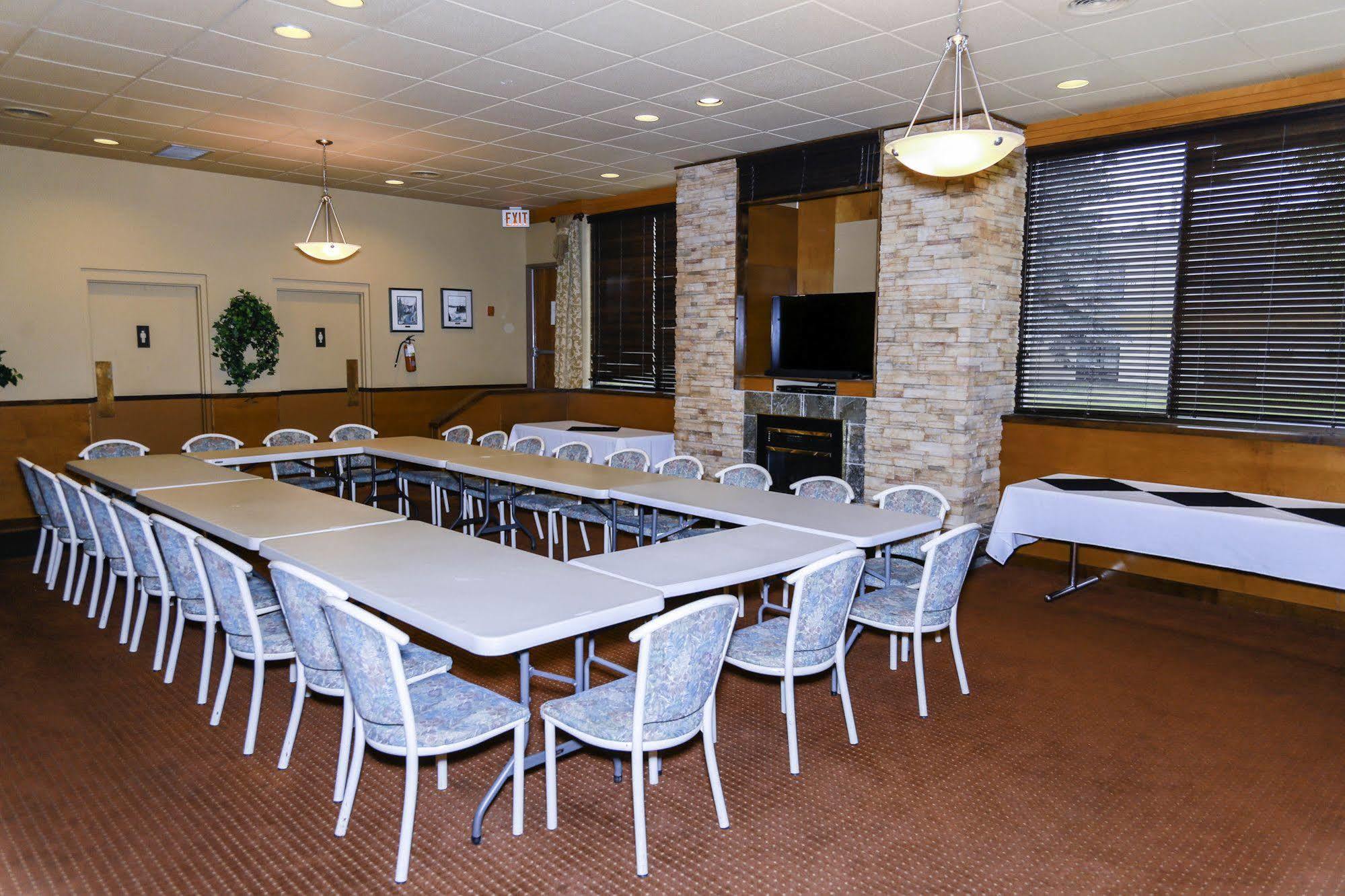 רוקי מאונטיין האוס Walking Eagle Inn & Lodge מראה חיצוני תמונה